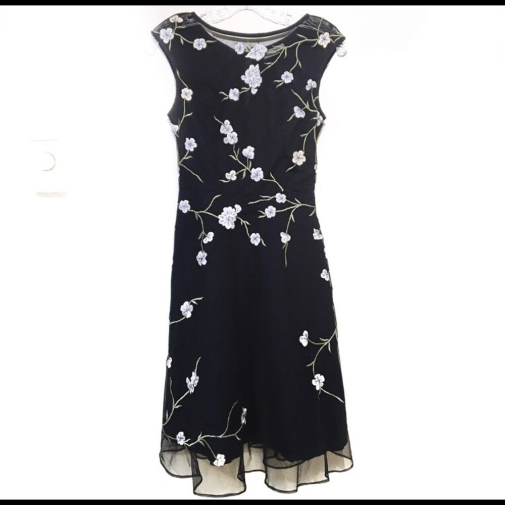 eSkakti black dress embroidered floral small (4)